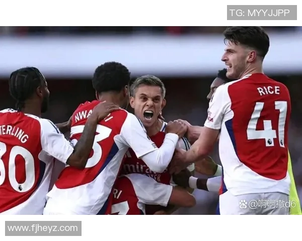 英超激战：曼城大胜那不勒斯红牌争议引发全场热议与激情